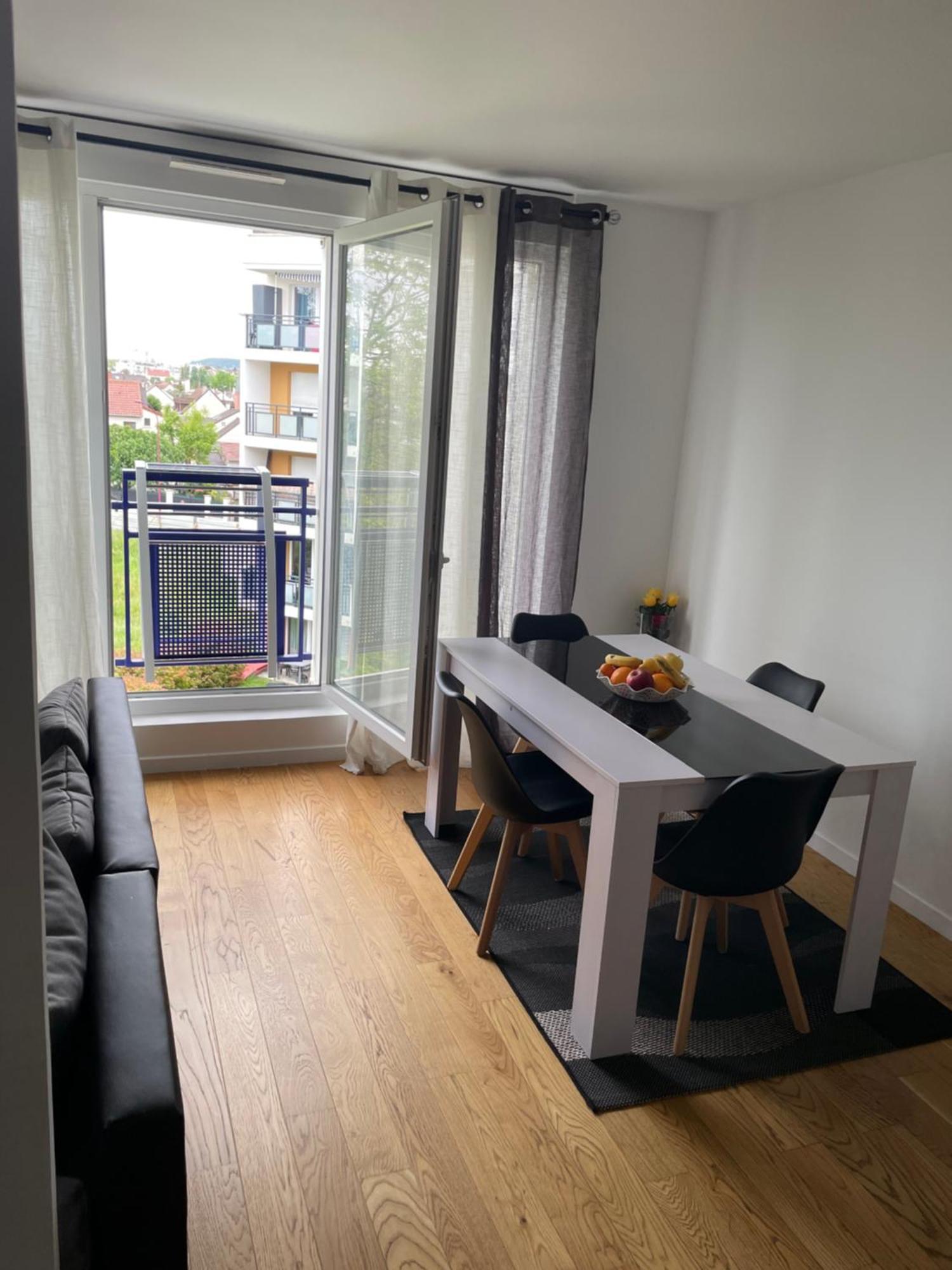 Smb Apartment Bezons Exterior photo